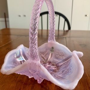 VINTAGE FENTON PINK GLASS BASKET